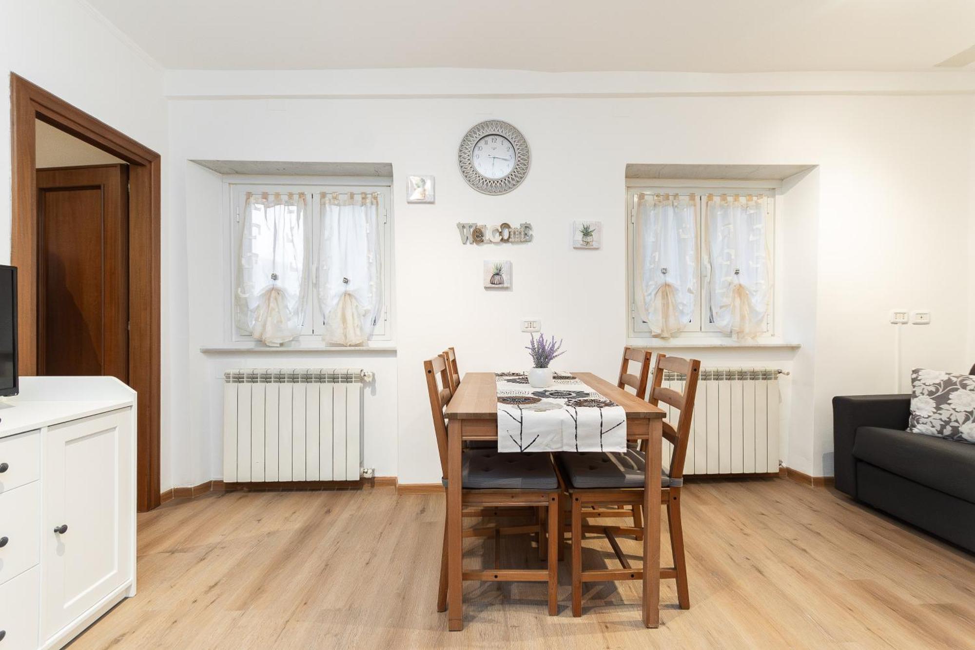 15 Min Centro E Stazione Ferroviaria Apartment Genoa Luaran gambar